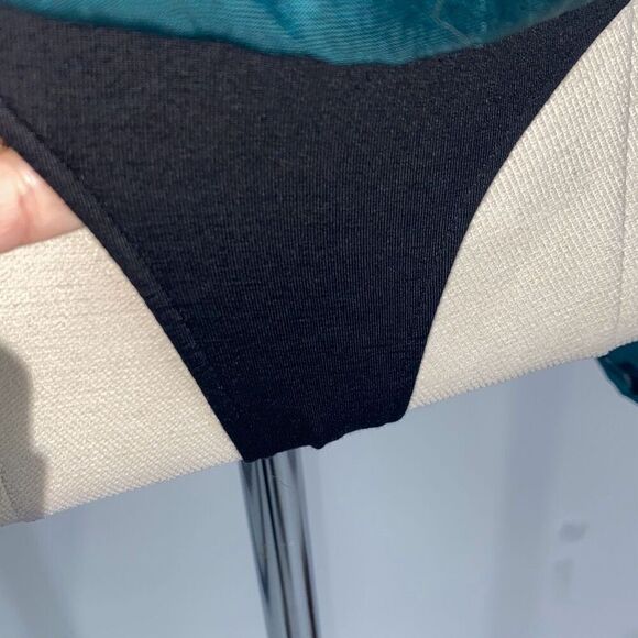 Paige Sevilla  Drapey Sleeve Crossover V-Neck Long Sleeve Bodysuit‎ Green XS - Picture 8 of 16